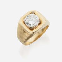 A diamond solitaire
