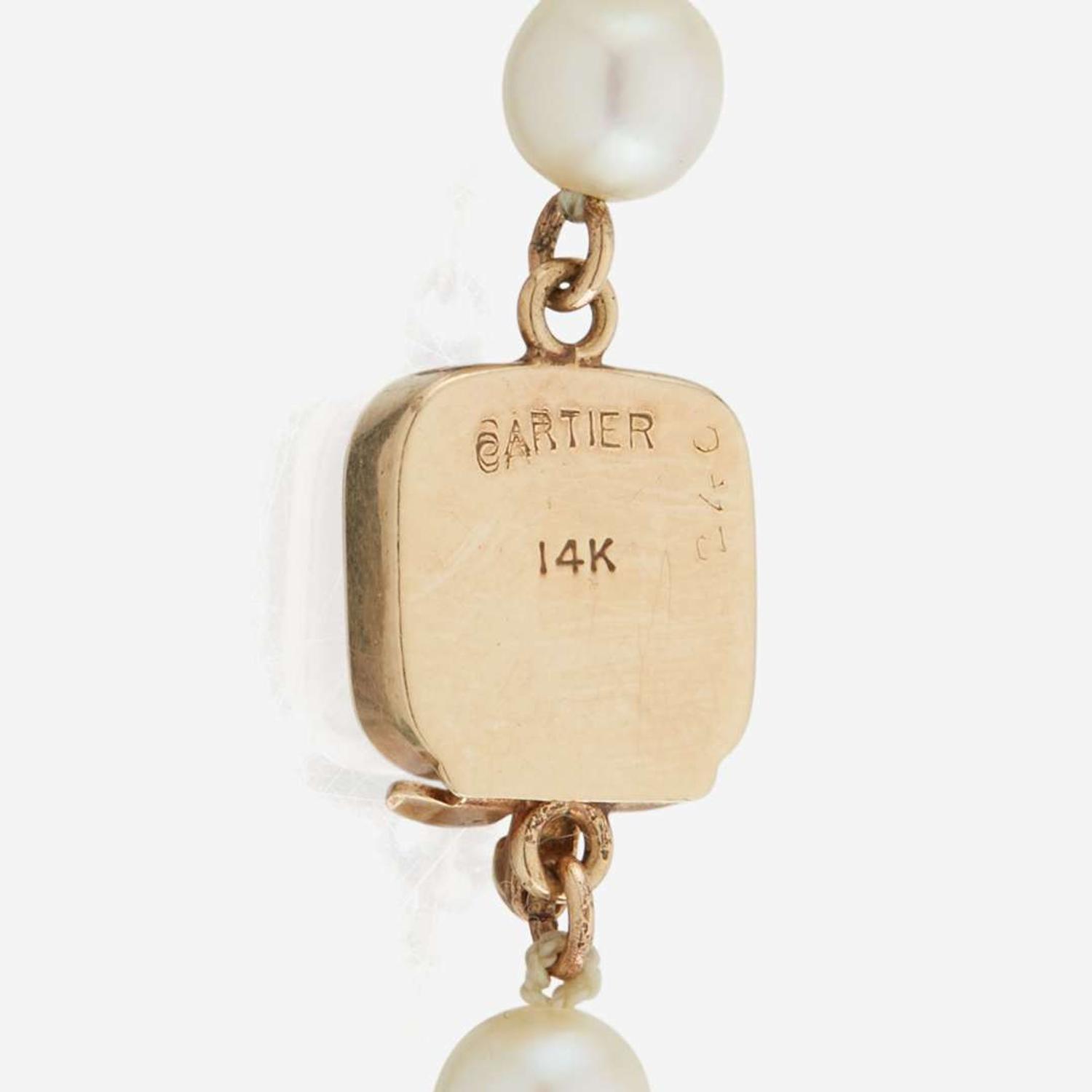A cultured pearl and gold necklace