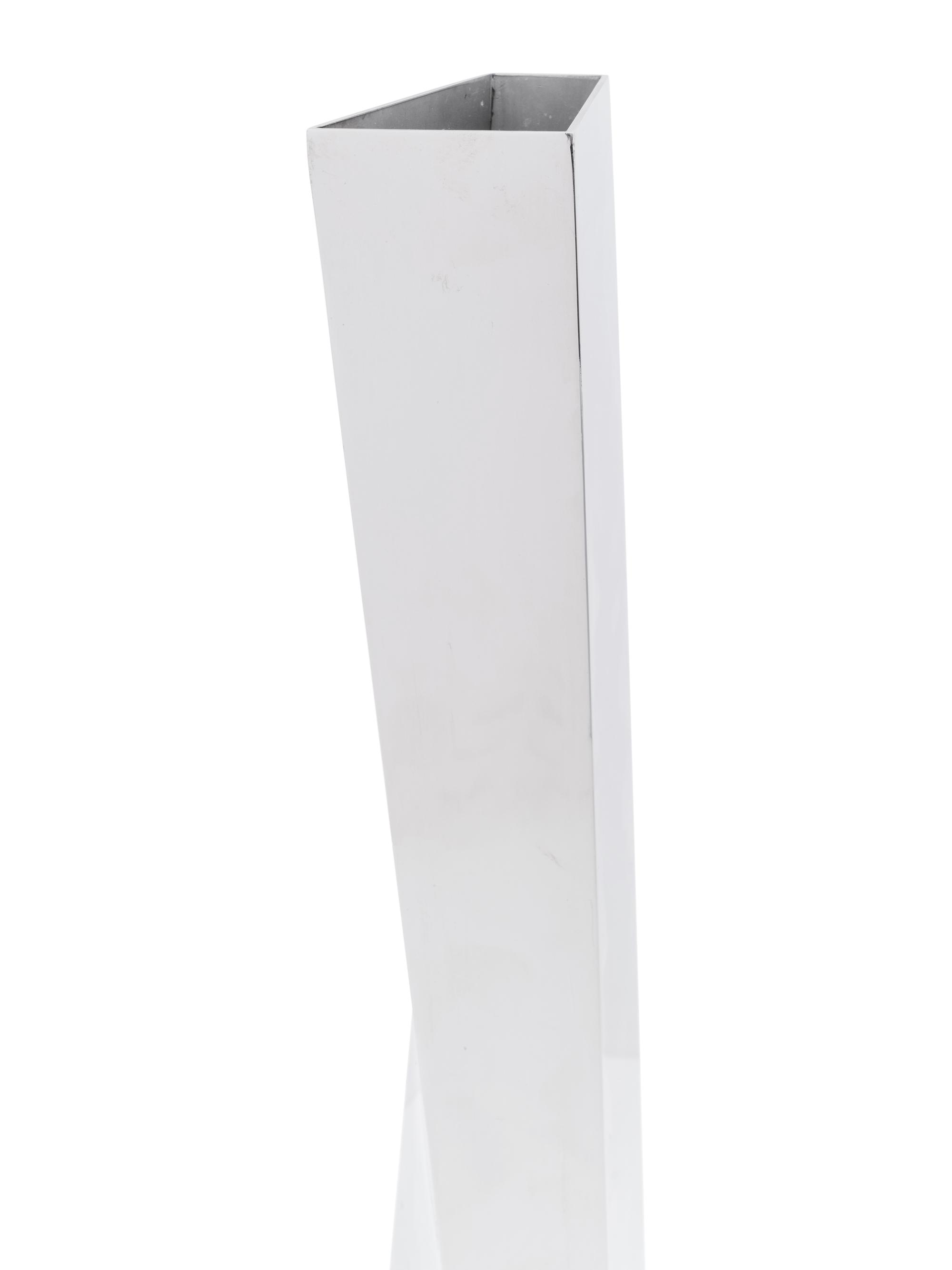 Crevasse Vase, 2005 Alessi, Italy