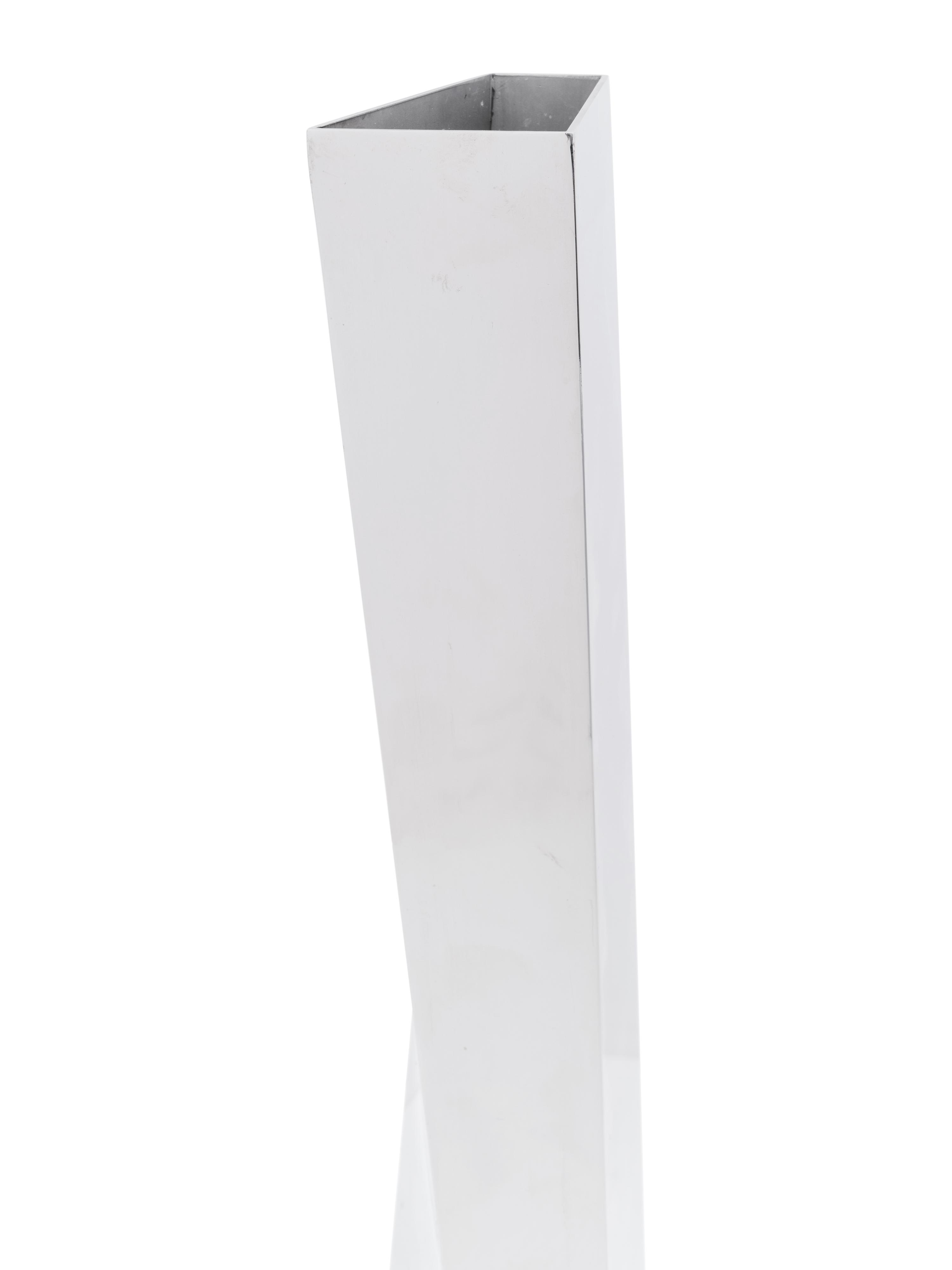 Crevasse Vase, 2005 Alessi, Italy