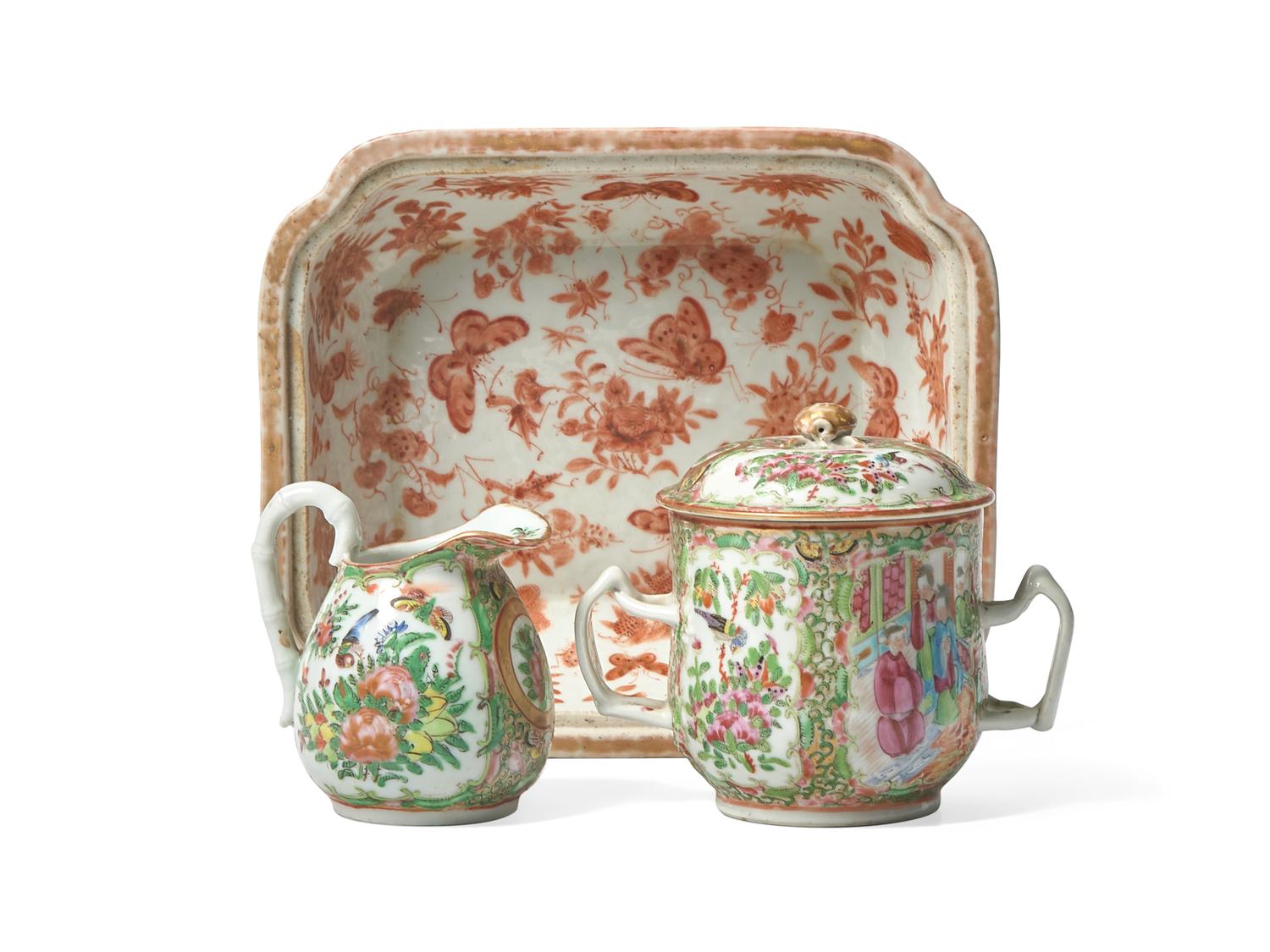 Four Chinese Export Porcelain Articles