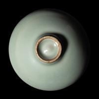 A Chinese Song -Style Longquan Celadon Glazed Porcelain Bowl 龍泉窯青釉碗