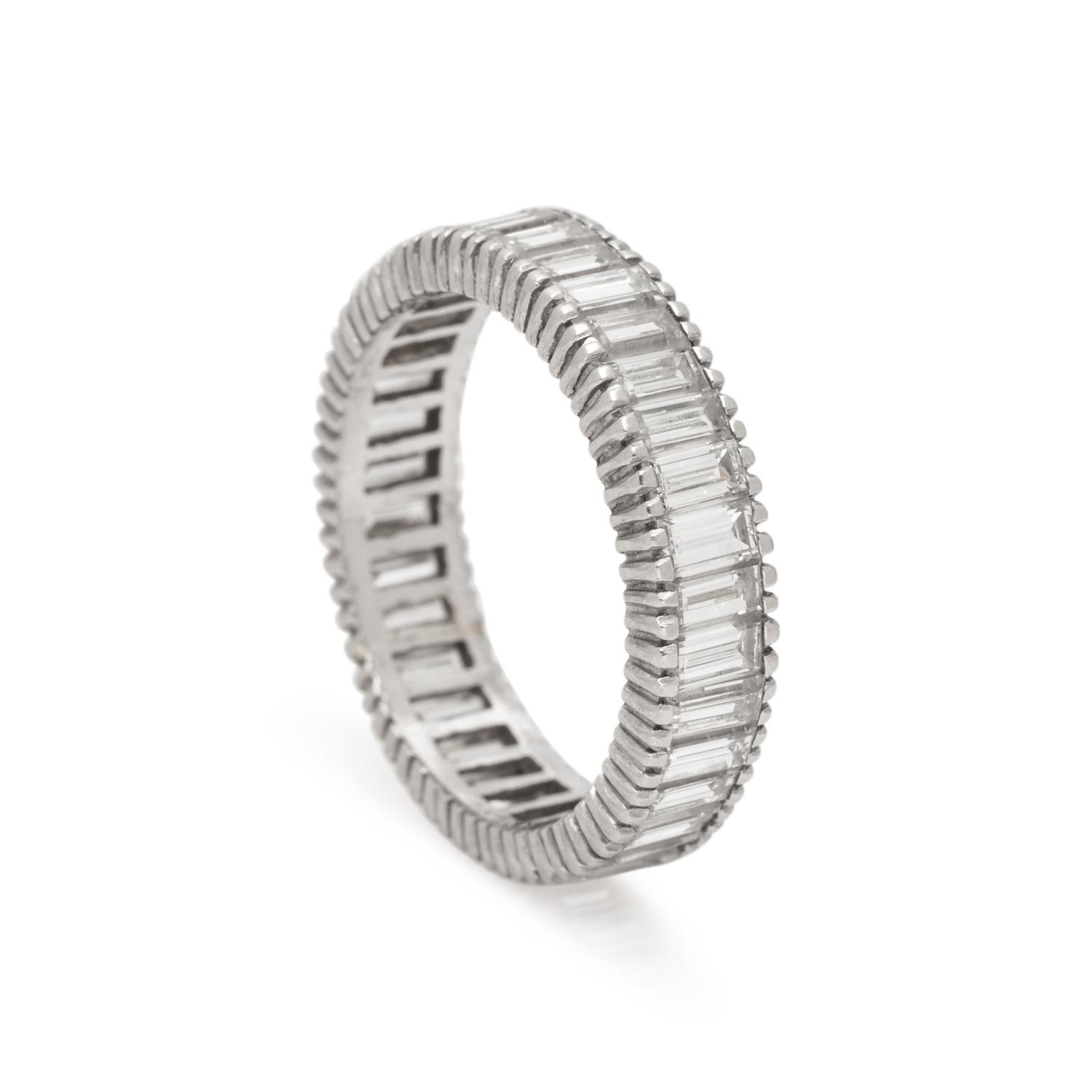 DIAMOND ETERNITY BAND