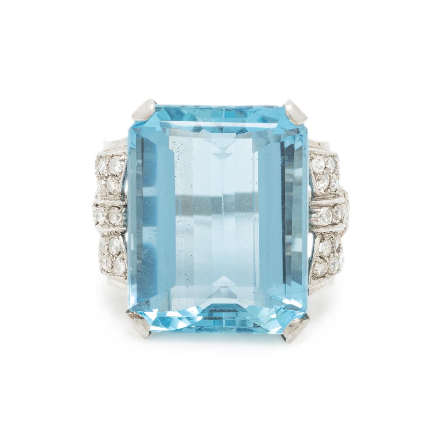PLATINUM, AQUAMARINE AND DIAMOND RING
