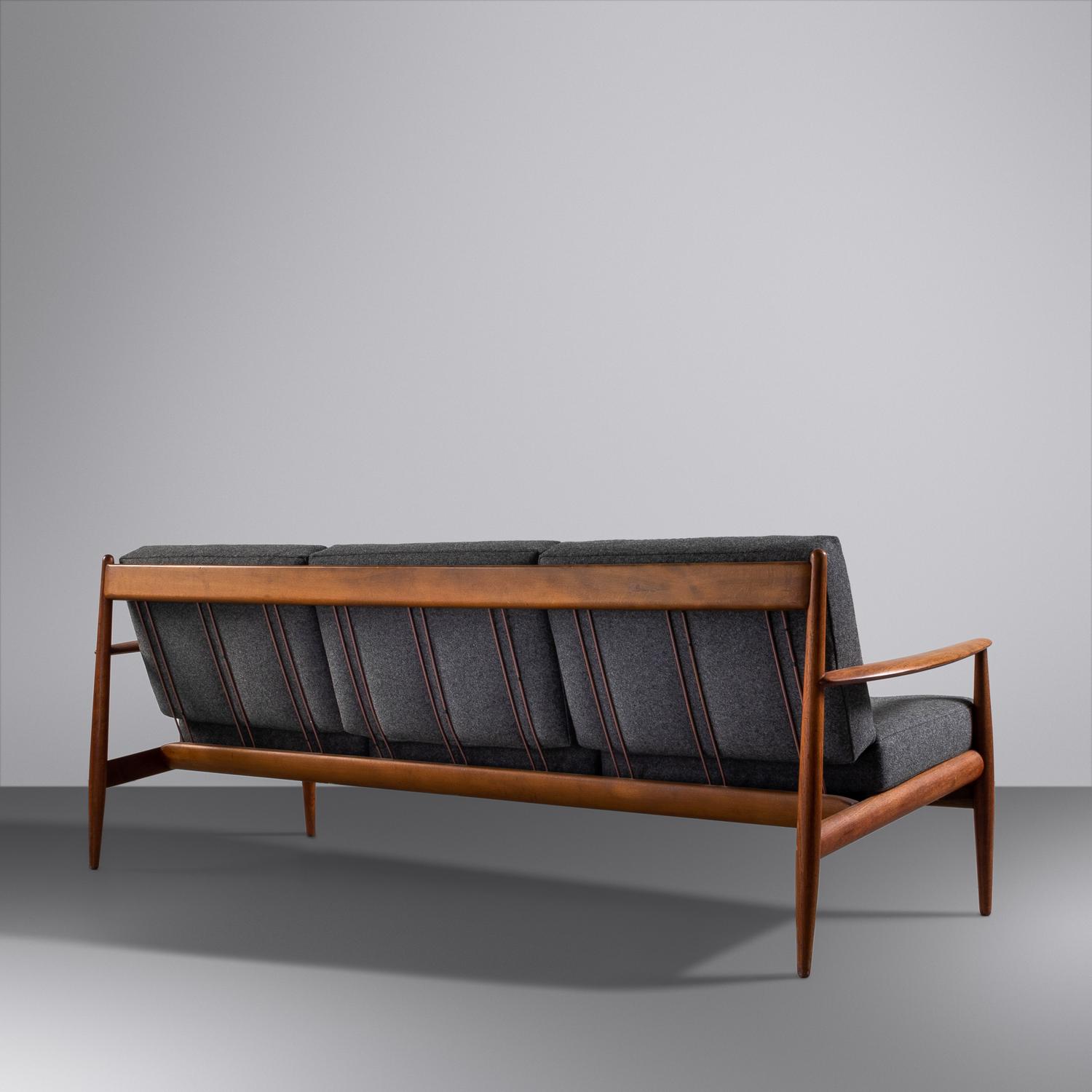 Sofa, c. 1960 France & Daverkosen, Denmark