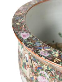A Rose Medallion Porcelain Jardinière