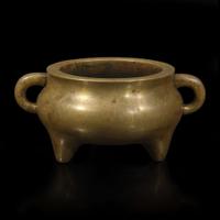 A Chinese bronze bombe tripod censer 三足铜炉 Xuande mark, Qing dynasty, probably 18th/early 19th century ??? ? ?????????