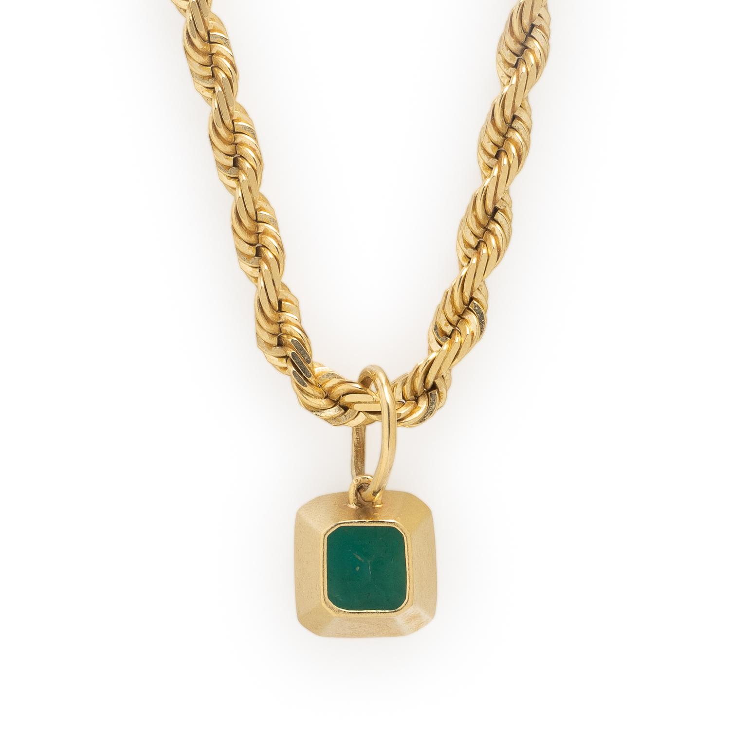 Emerald and Yellow Gold Pendant Necklace