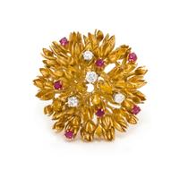 YELLOW GOLD, RUBY AND DIAMOND BROOCH