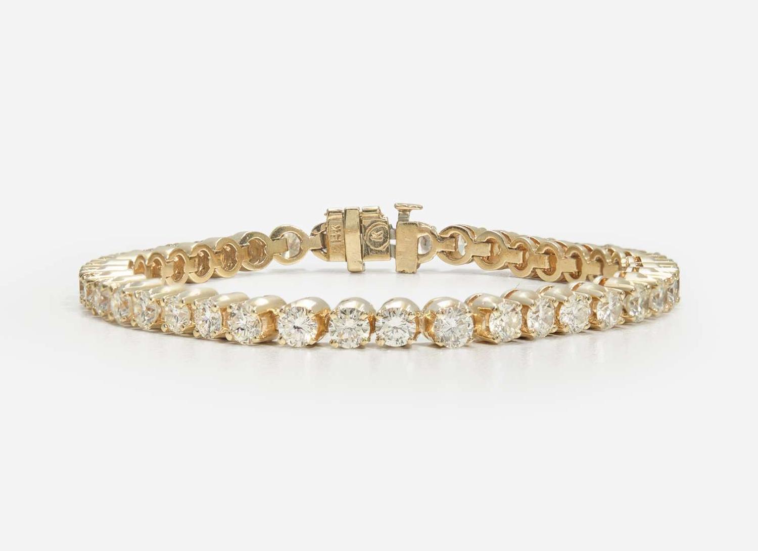 A 14K Yellow Gold Tennis Bracelet