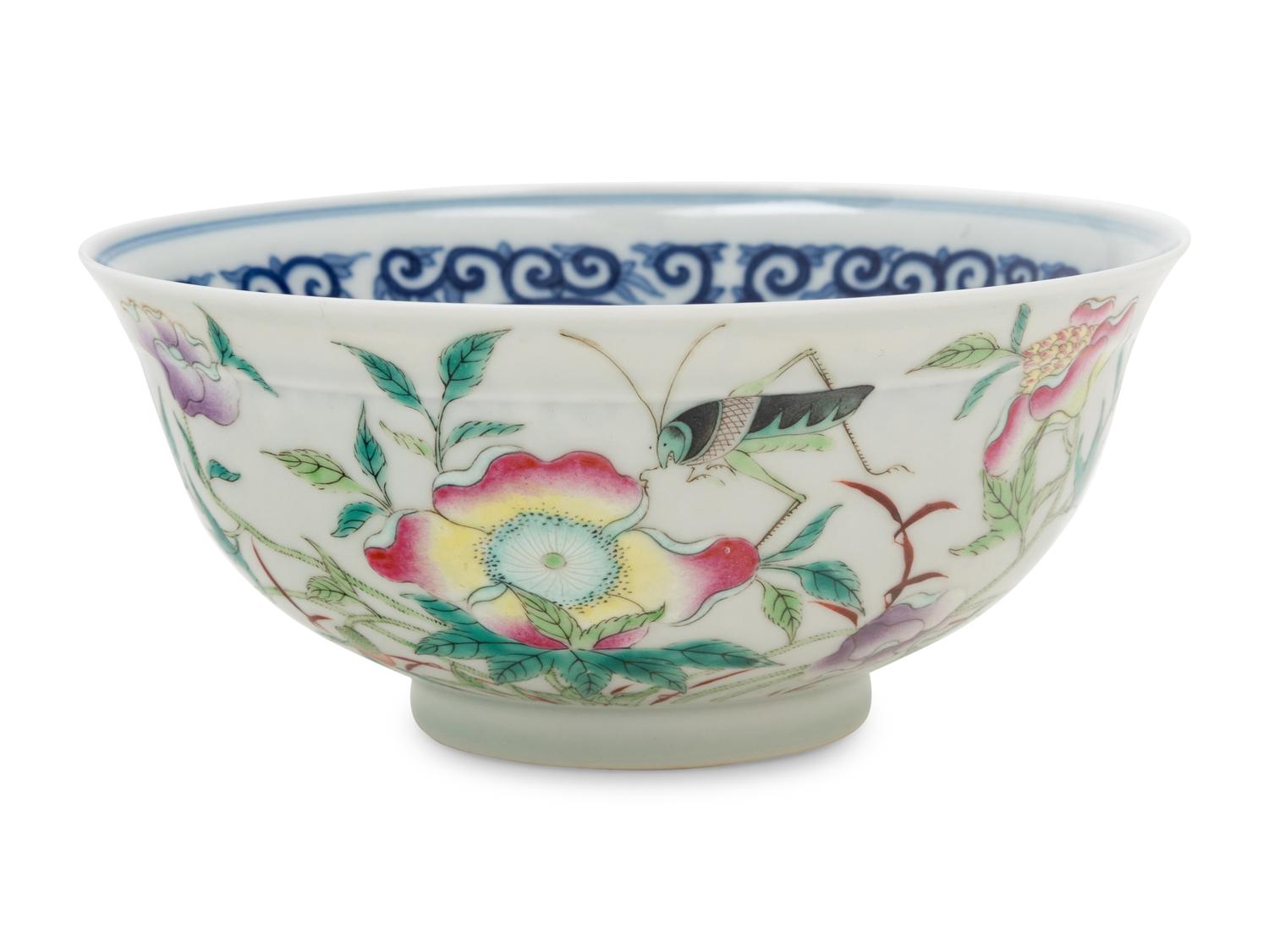 A Famille Rose and Underglaze Blue Porcelain Bowl