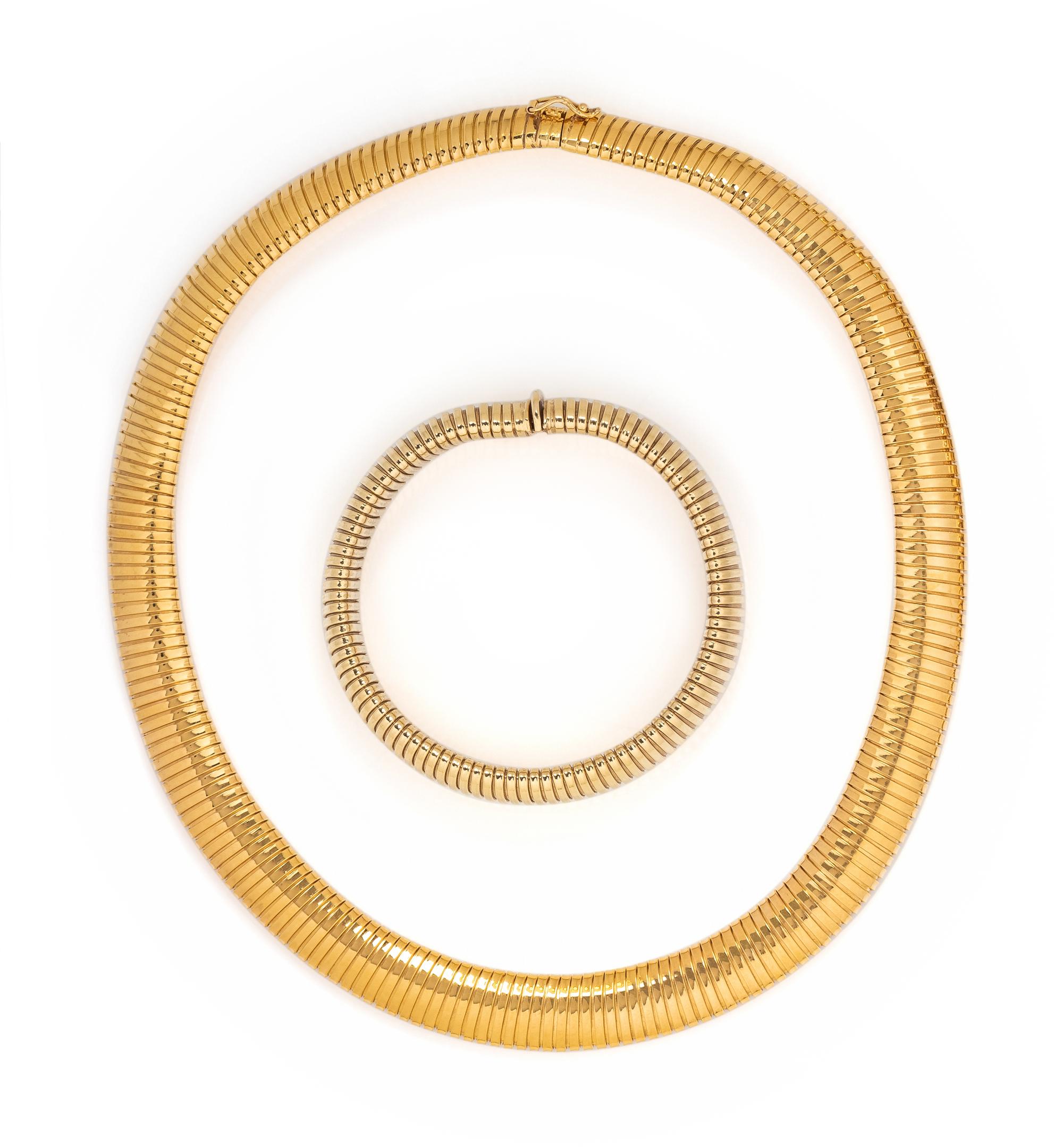 COLLECTION OF YELLOW GOLD JEWELRY
