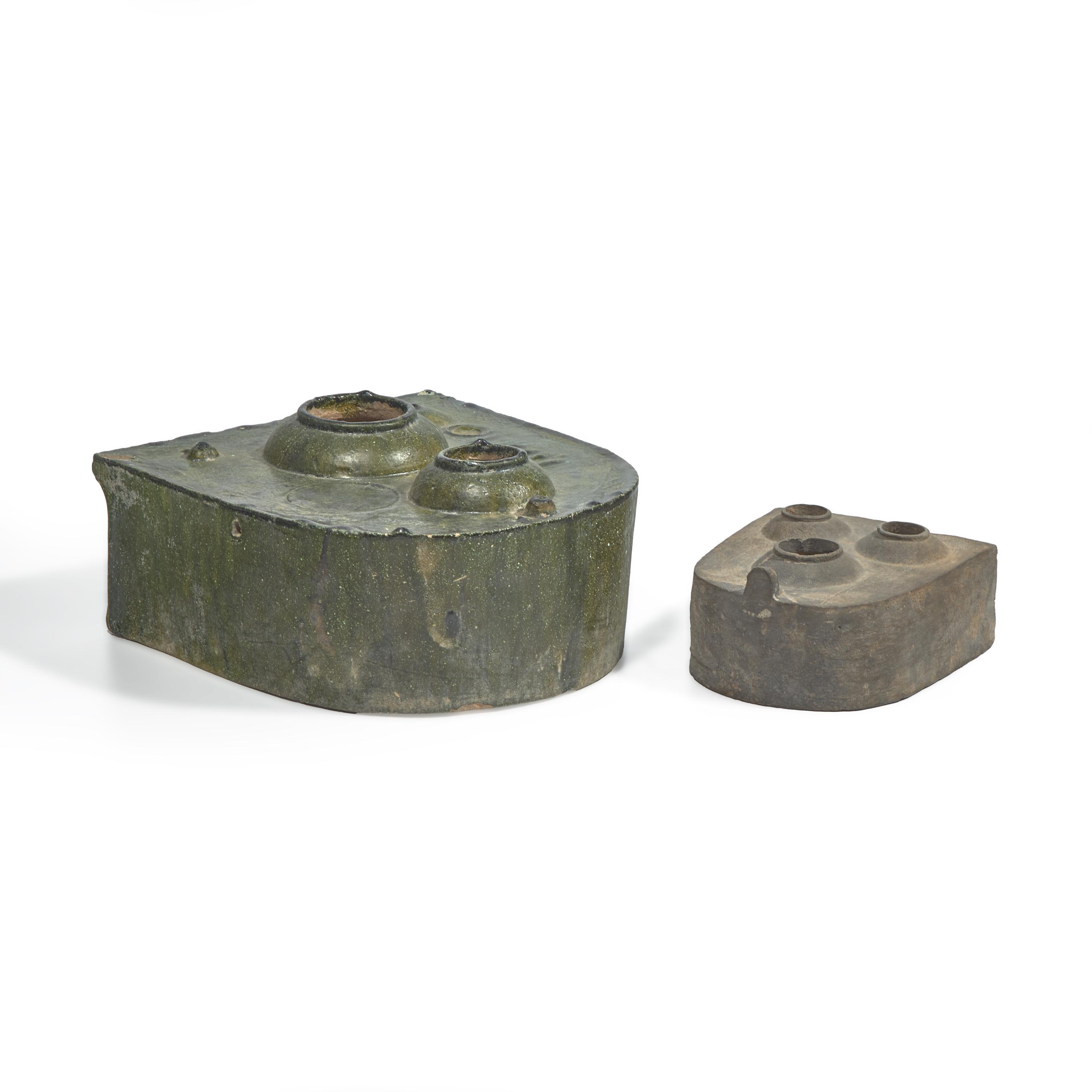 Two Chinese Green Glazed Pottery Models of Stoves, Han Dynasty 漢 綠釉陶爐兩件
