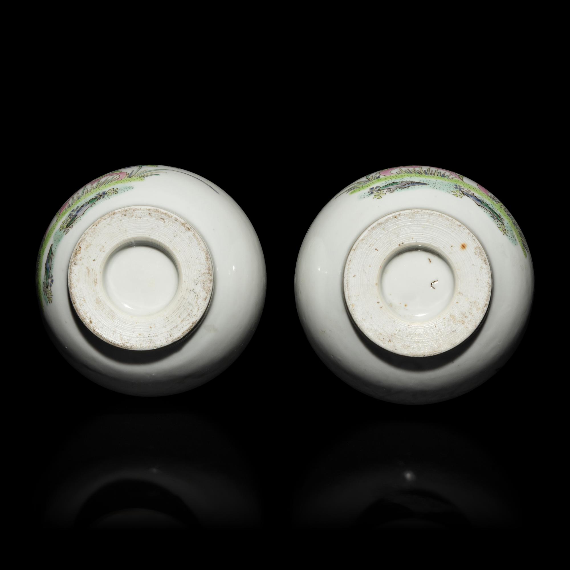 A Pair of Chinese Famille Rose Porcelain 'Peony and Bird' Bottle Vases, 20th Century — 近代 粉彩花鳥圖膽瓶一對