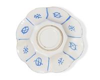 A Dutch Delft "Chinoiserie" lobed bowl, 18th century