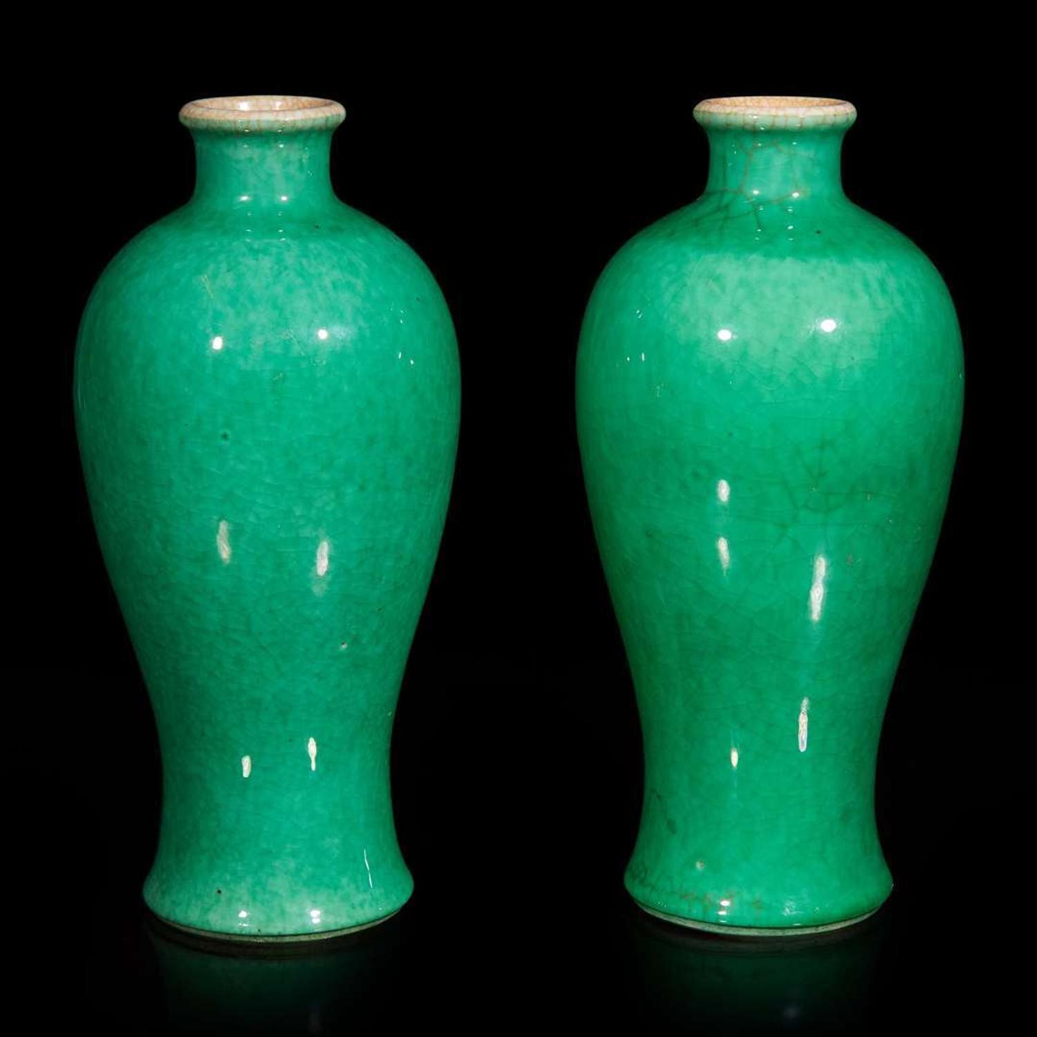A pair of Chinese green-glazed vases, meiping 綠釉梅瓶一對