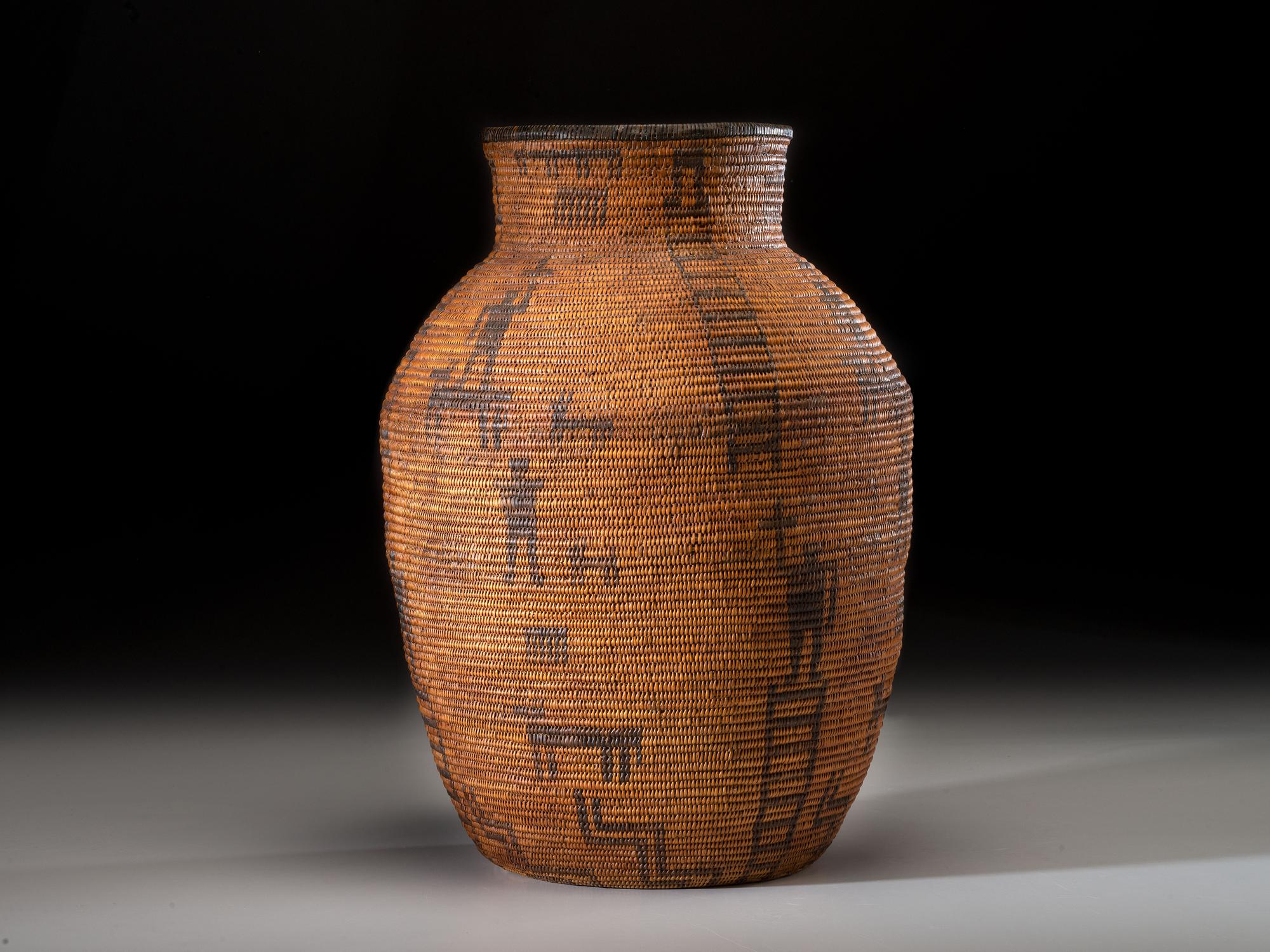 Apache Pictorial Olla