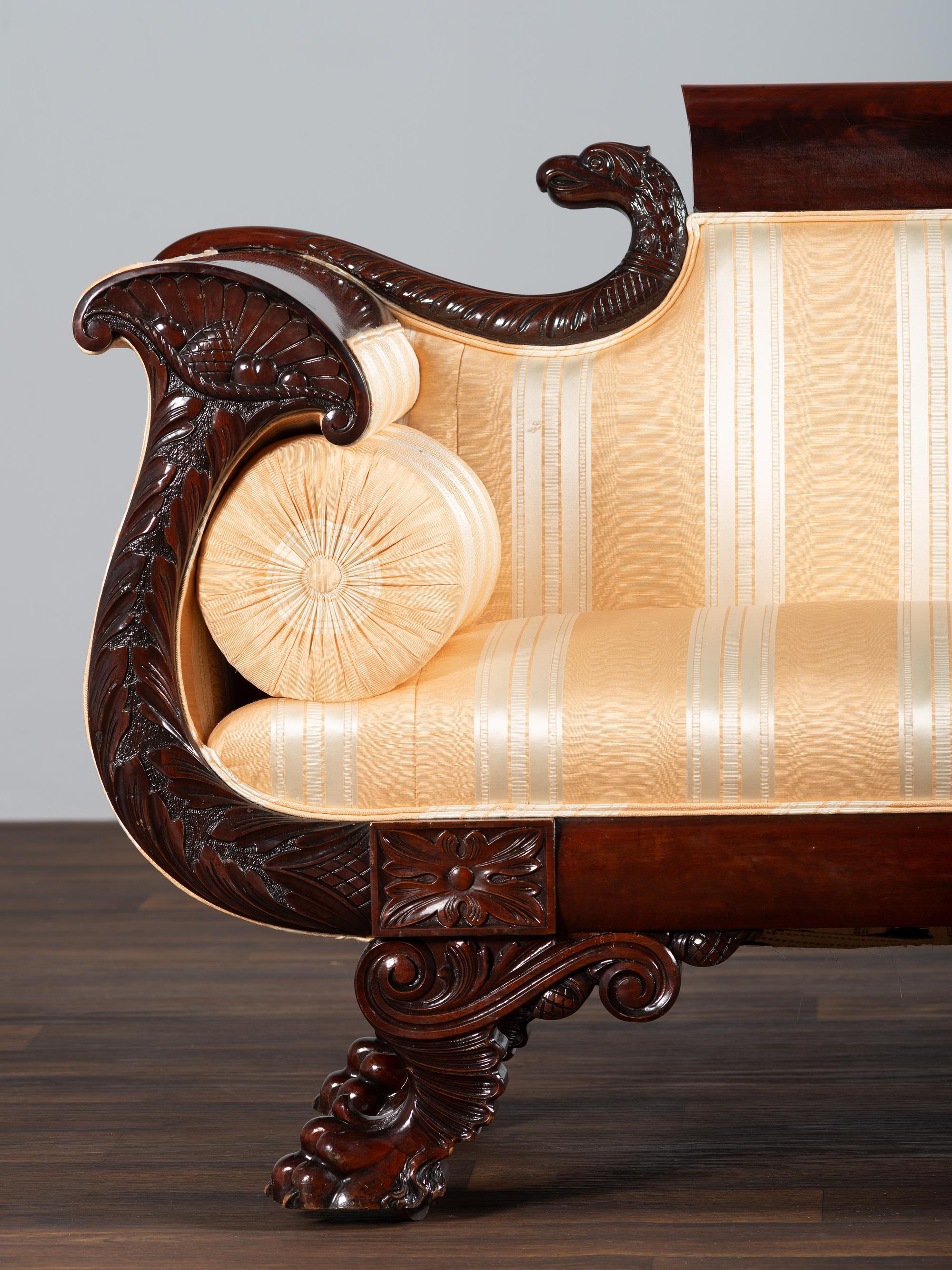 A Classical Style Eagle's Head and Claw-Foot Carved Mahogany Settee