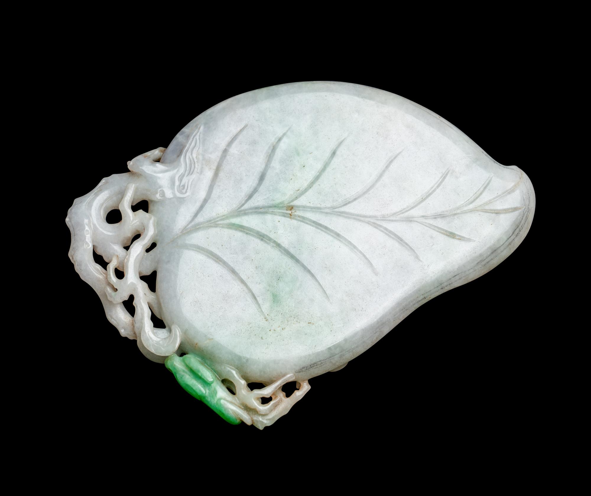 A Chinese Apple Green and White Jadeite Leaf-Form Ink Palette
