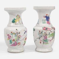An associated pair of Chinese famille rose-decorated porcelain baluster vases 粉彩观音瓶 或为一对 Qing dynasty ?