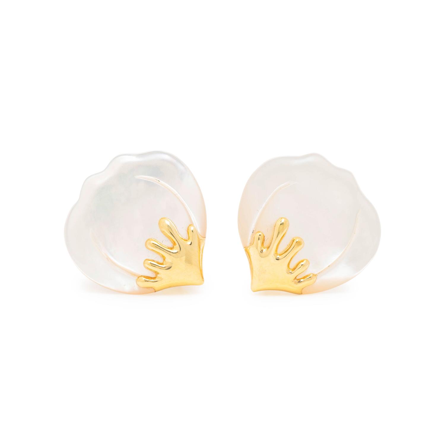 TIFFANY & CO., ANGELA CUMMINGS, YELLOW GOLD AND MOTHER-OF-PEARL PETAL EARCLIPS
