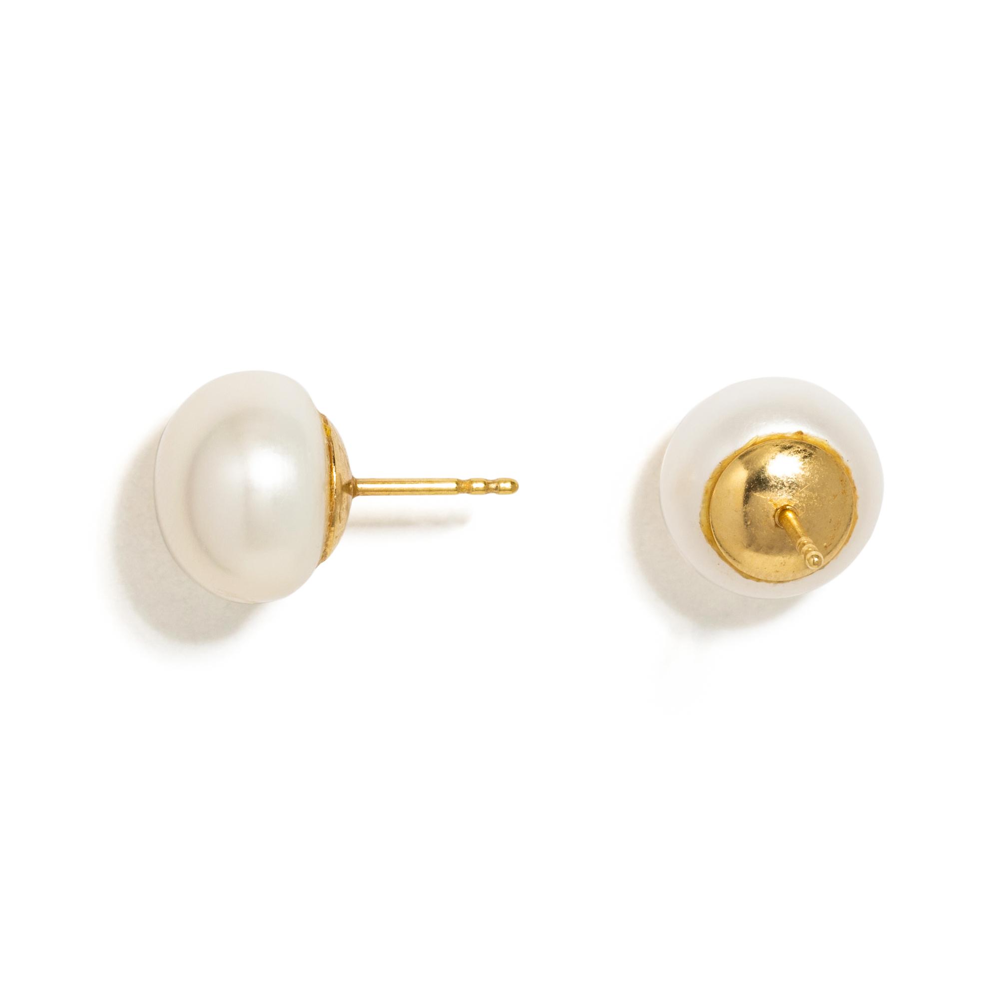 COLLECTION OF YELLOW GOLD AND CULTURED PEARL JEWELRY