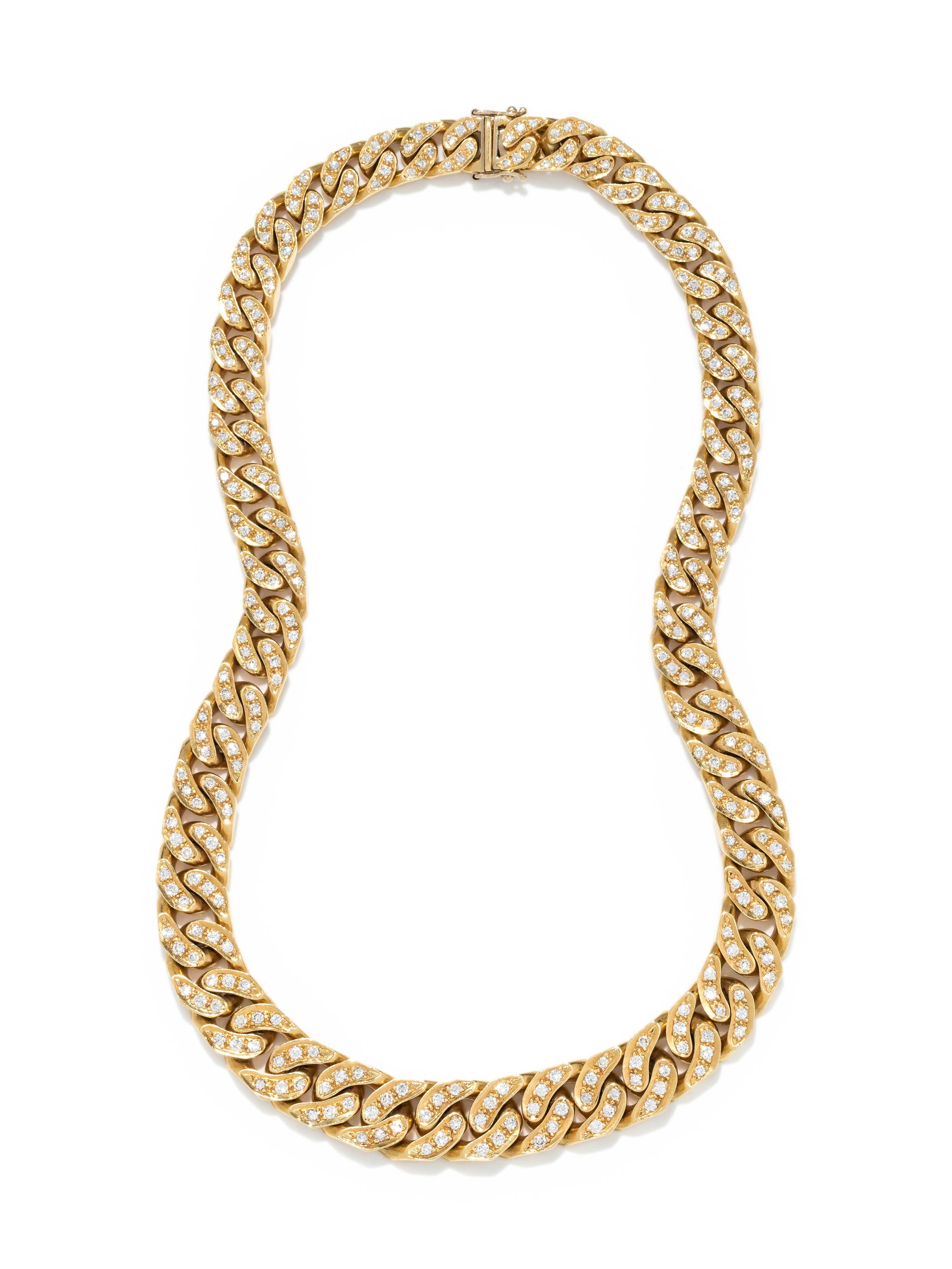 YELLOW GOLD AND DIAMOND NECKLACE