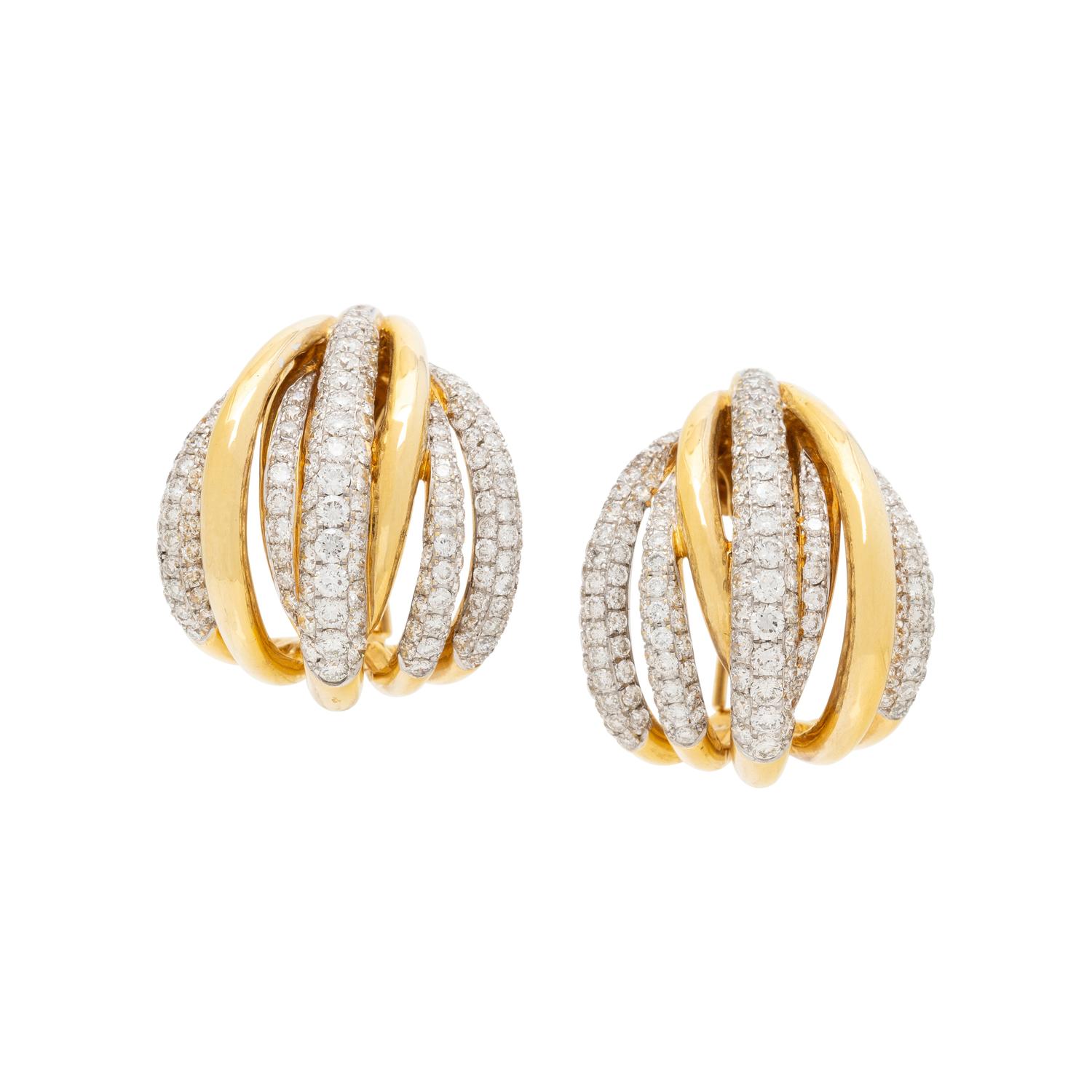 YELLOW GOLD AND DIAMOND EARRINGS