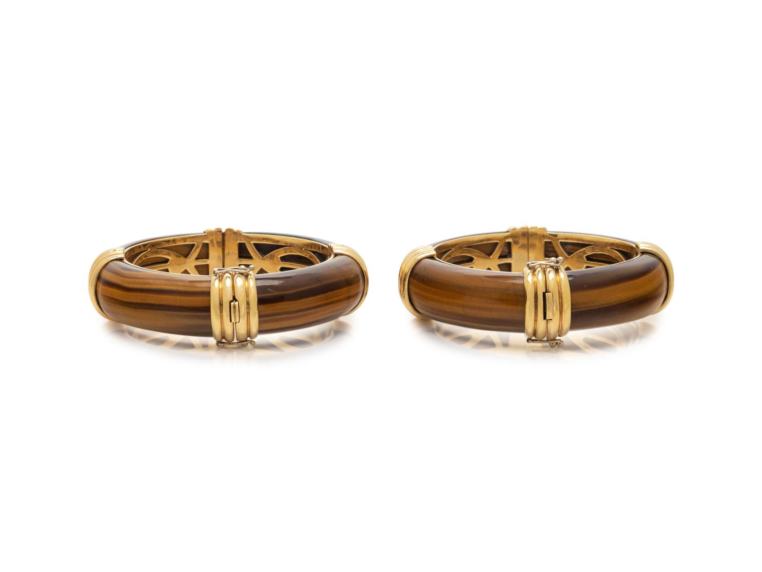 PAIR OF YELLOW GOLD AND TIGER'S EYE BANGLE BRACELETS