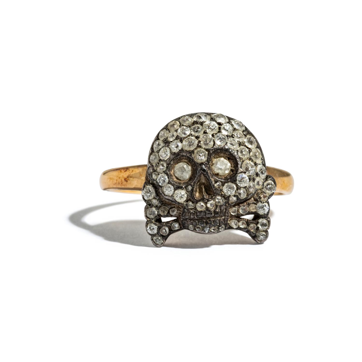 RUSSIAN, DIAMOND, SILVER, AND YELLOW GOLD SKULL AND CROSSBONES RING