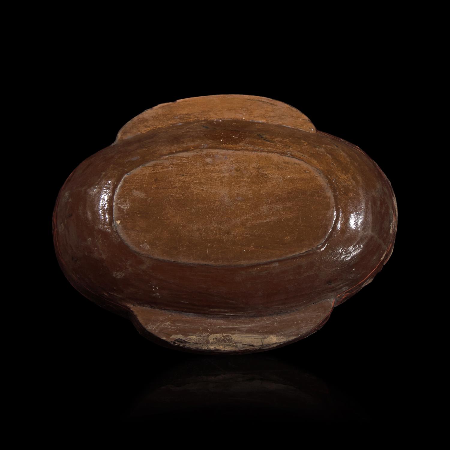 A Chinese Lacquered Wood Ear Cup, Er Bei, Han Dynasty — 漢 勾雲紋漆耳杯