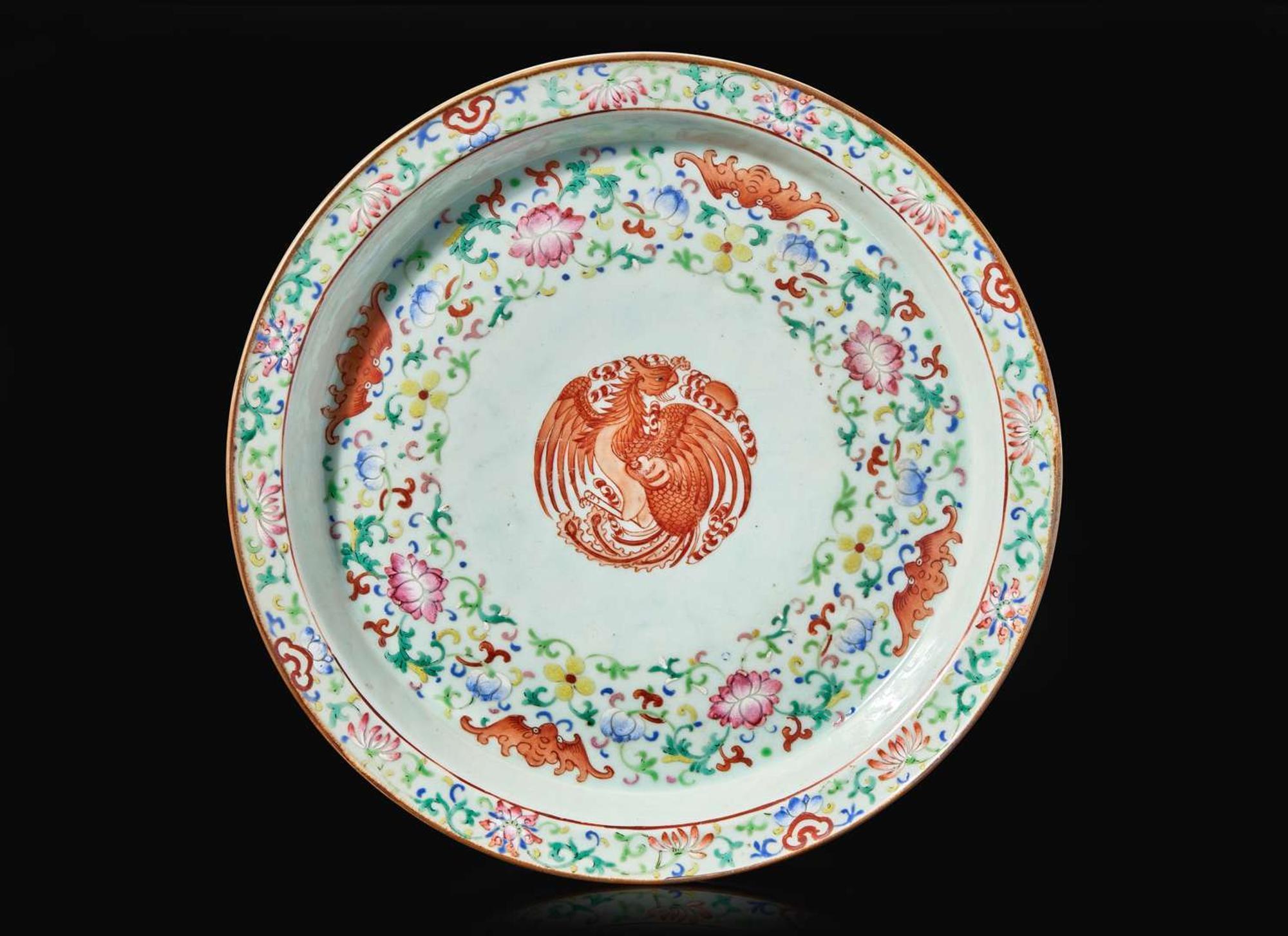 A Chinese famille rose-decorated porcelain large stand 粉彩瓷底座
