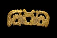 A Costa Rican Gold Two-Headed Bar Pendant