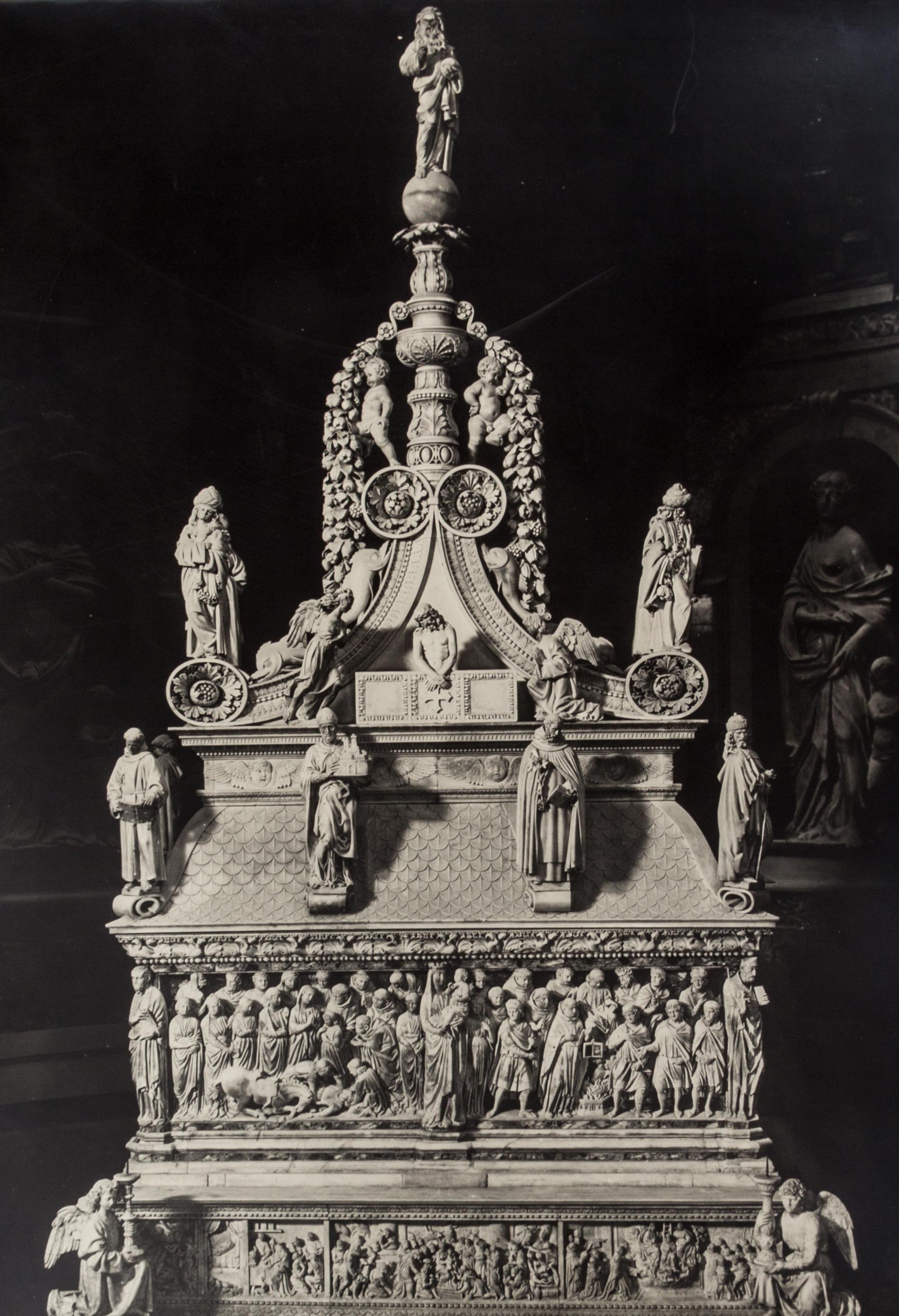 ALINARI BROTHERS and others. Late 19th century. Sculpture & Design. Sculpture & Design. 5 albumen prints.