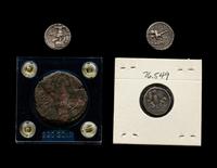 [ANCIENT] Julius Caesar. Four AR Denarii and One AE Sistertius. (c. 45 BC)
