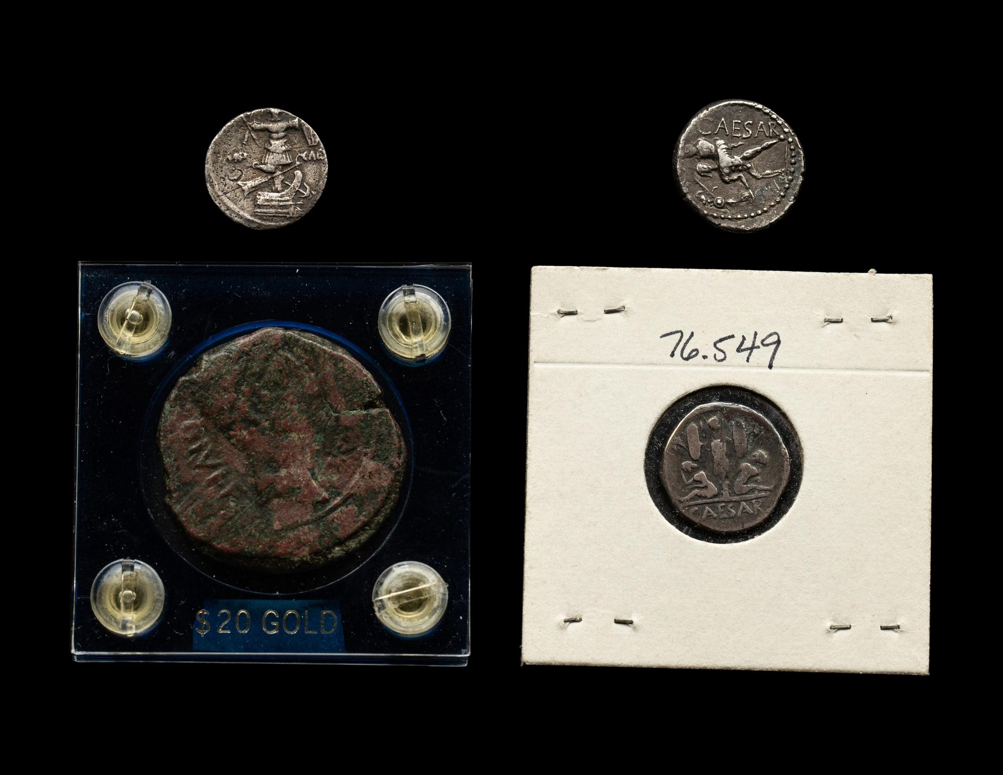 [ANCIENT] Julius Caesar. Four AR Denarii and One AE Sistertius. (c. 45 BC)