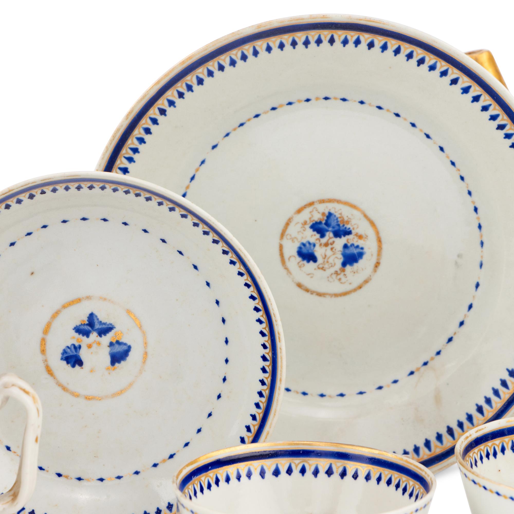 A Chinese Export Porcelain Tea Service