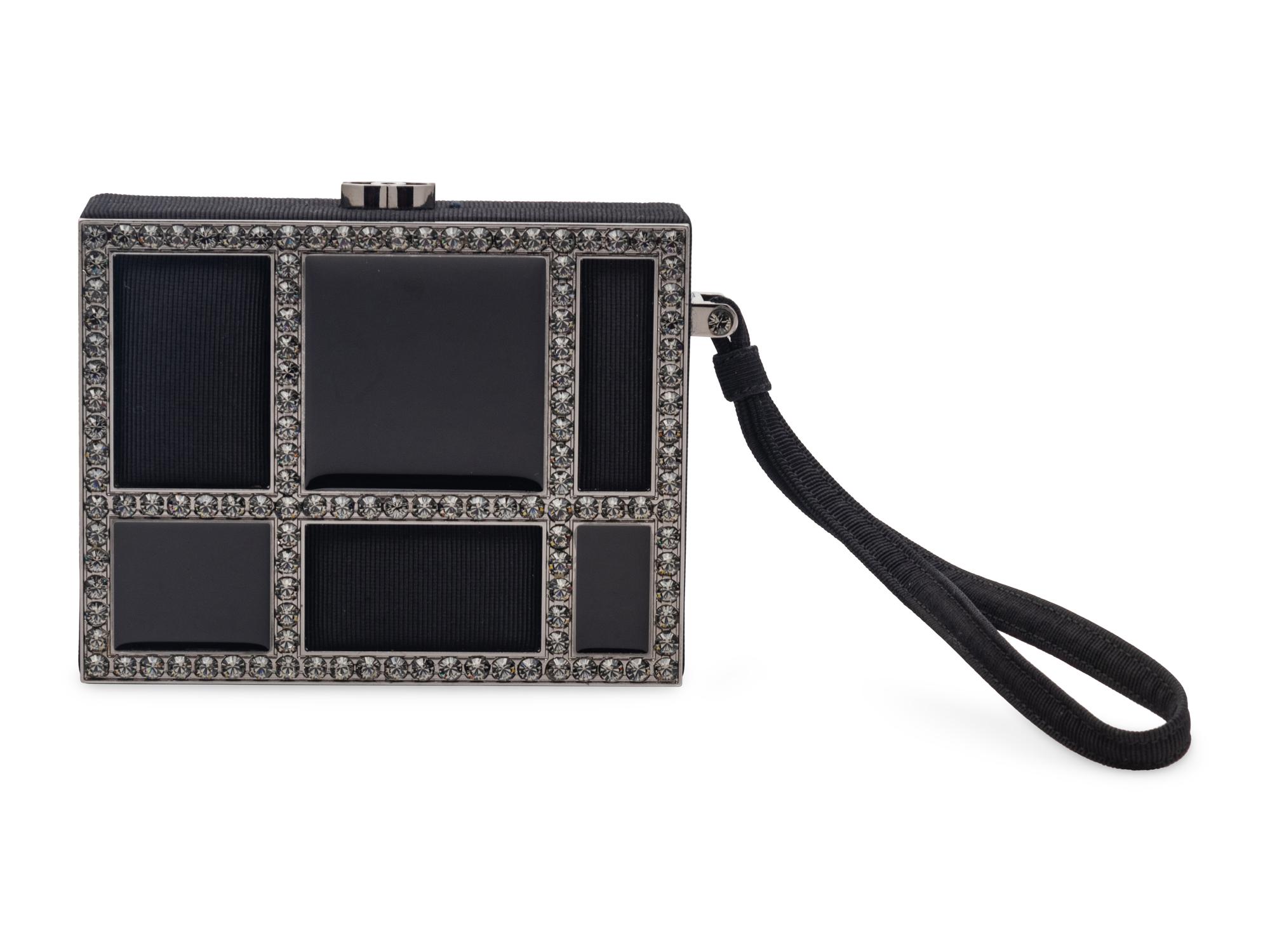 CHANEL, MINAUDIÈRE BOX CLUTCH