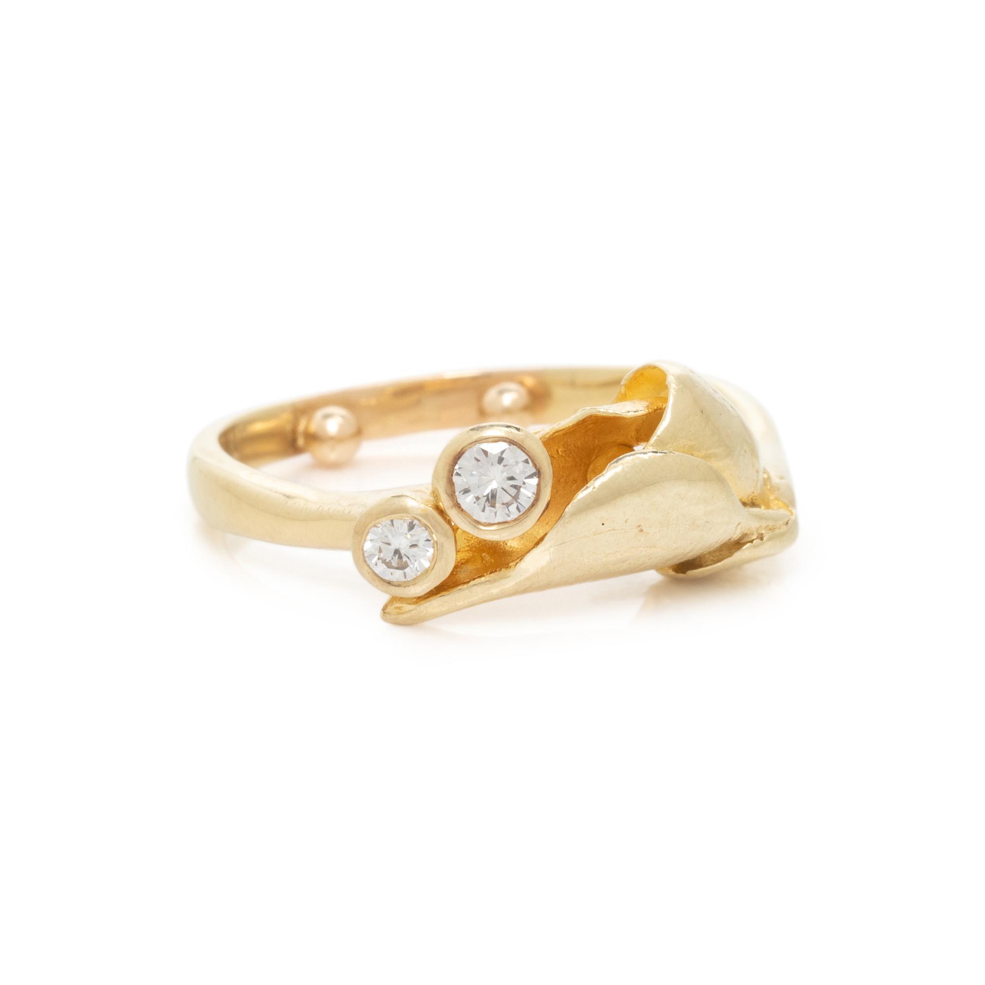 YELLOW GOLD AND DIAMOND RING