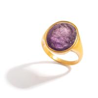 A Neoclassical Amethyst and Gold Finger Ring with the God Dionysos
