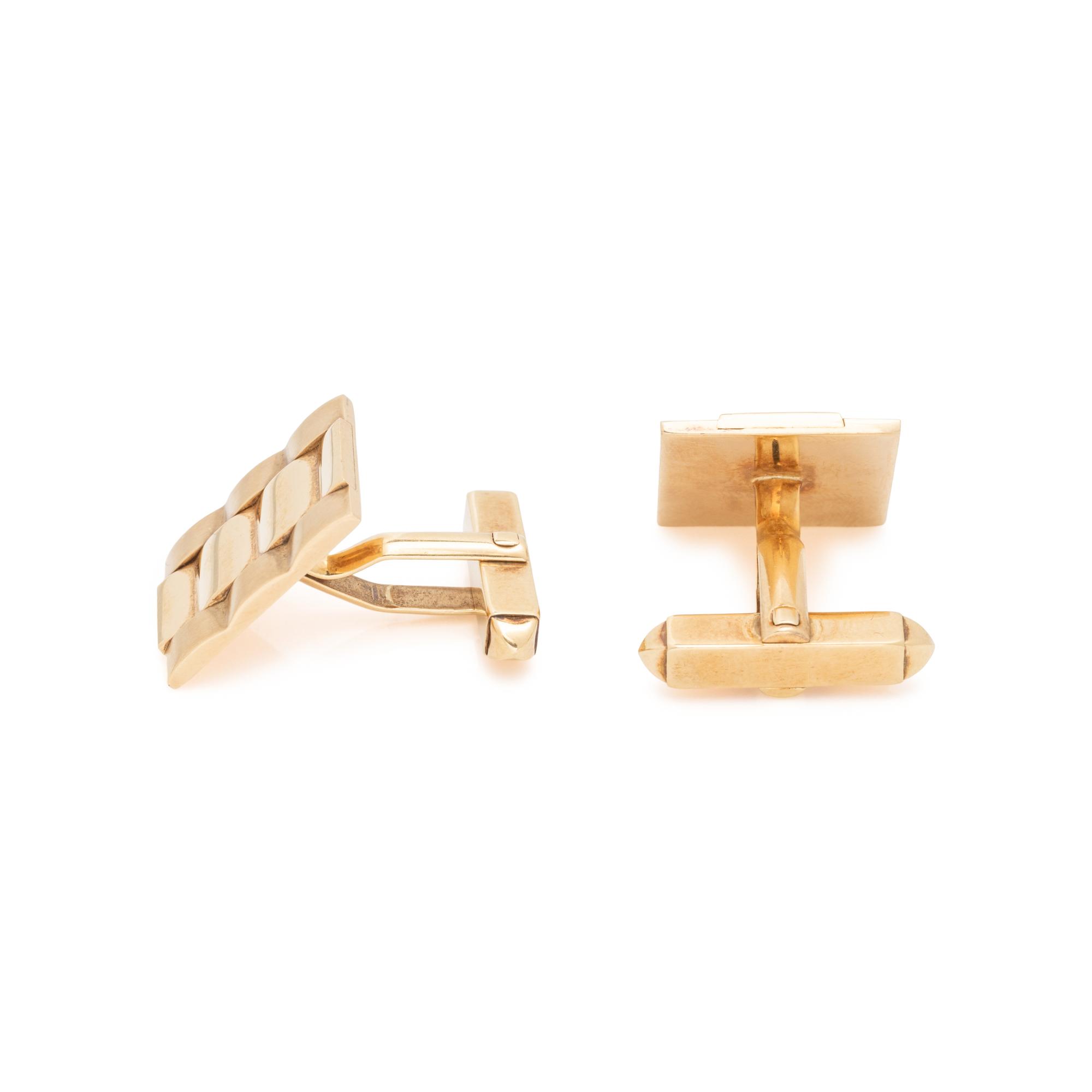 KUTCHINSKY, YELLOW GOLD CUFFLINKS