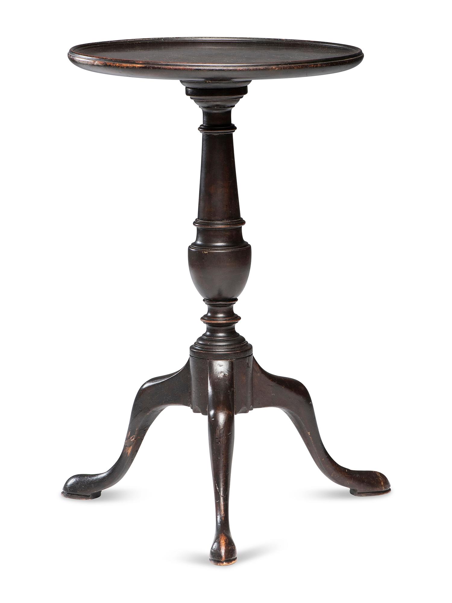 A Queen Anne Mahogany Dished-Top Plant Stand