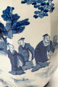A Chinese Export Blue and White Porcelain Jar