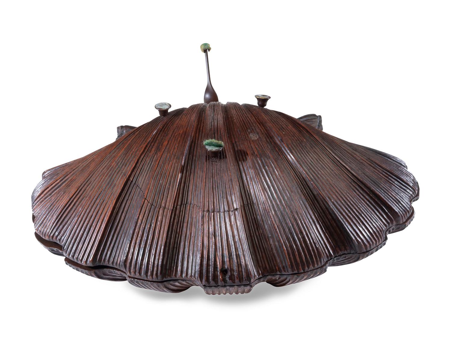 A Carved Walnut Shell Box