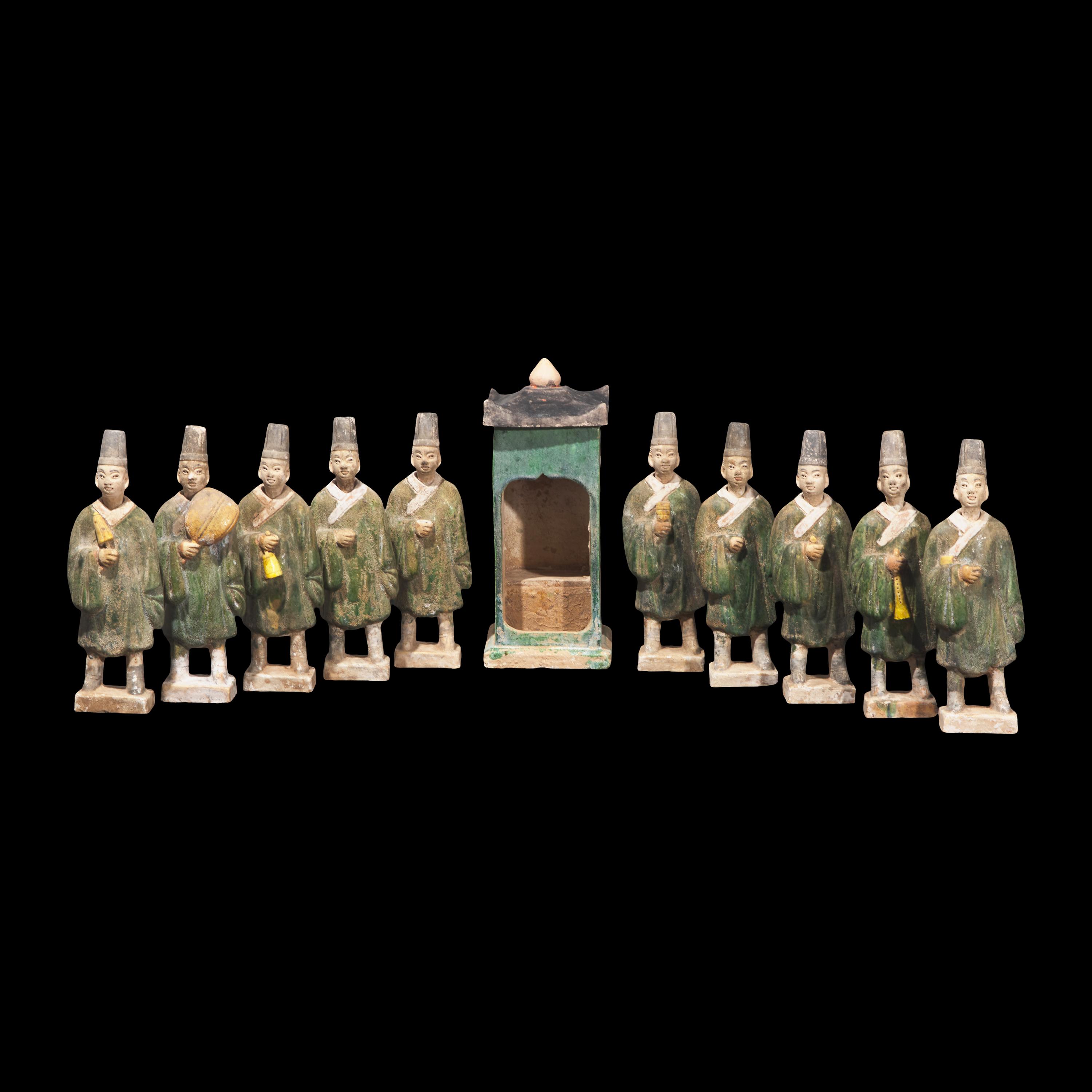 A Chinese Green Glazed Pottery Funerary Processional Group, Ming Dynasty 明 綠釉抬轿俑一组