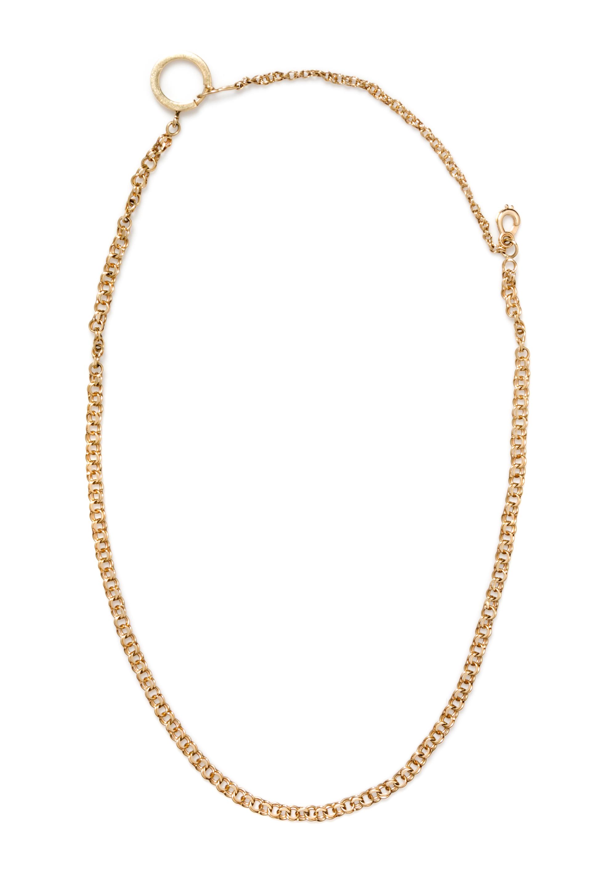 A 14 Karat Yellow Gold Double Link Chain. 14.90 dwts.