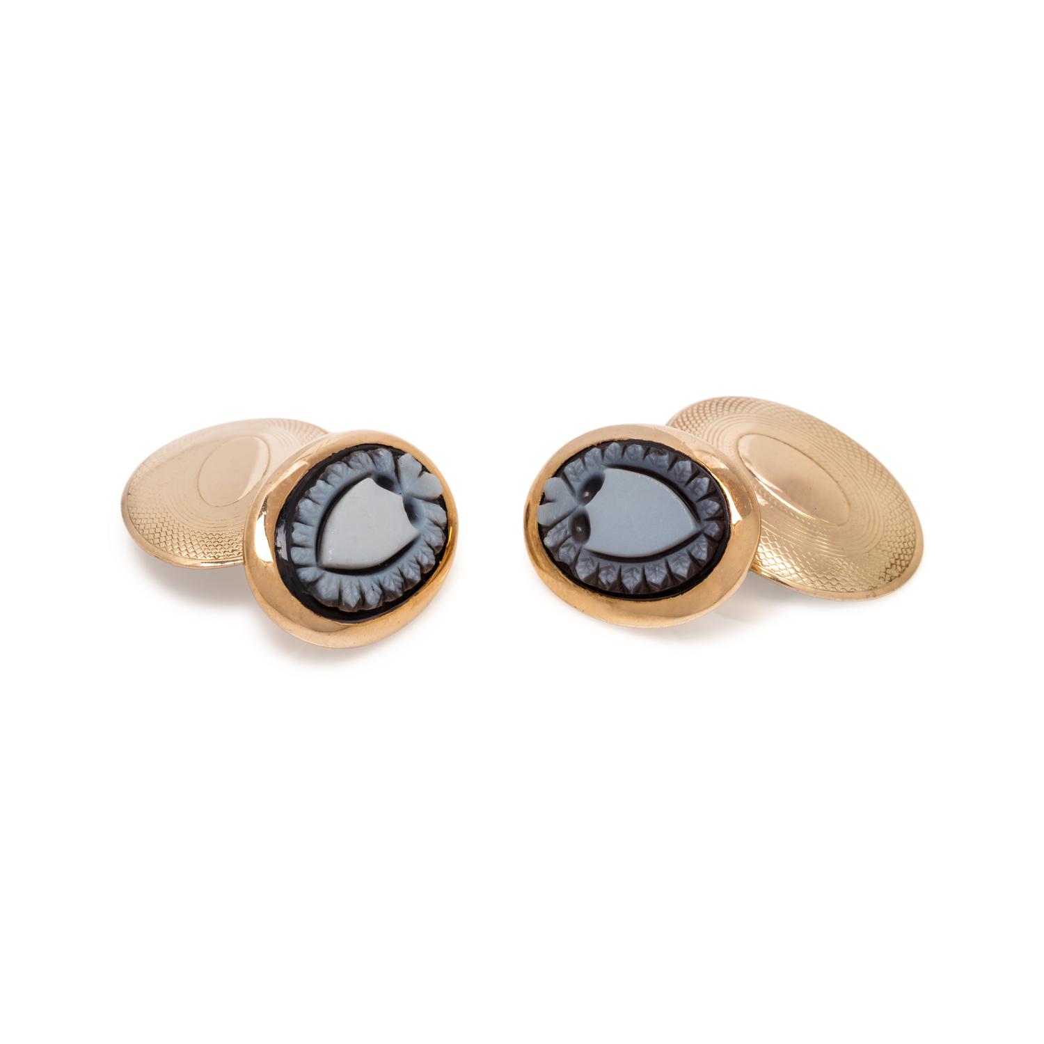 ANTIQUE, YELLOW GOLD AND AGATE CUFFLINKS