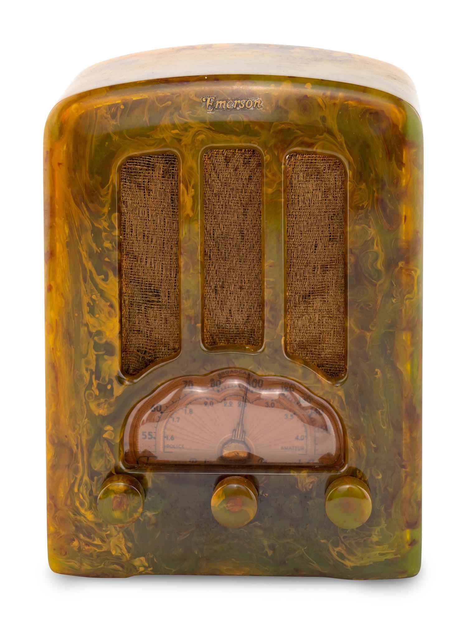 An Emerson AU190 Cathedral Radio