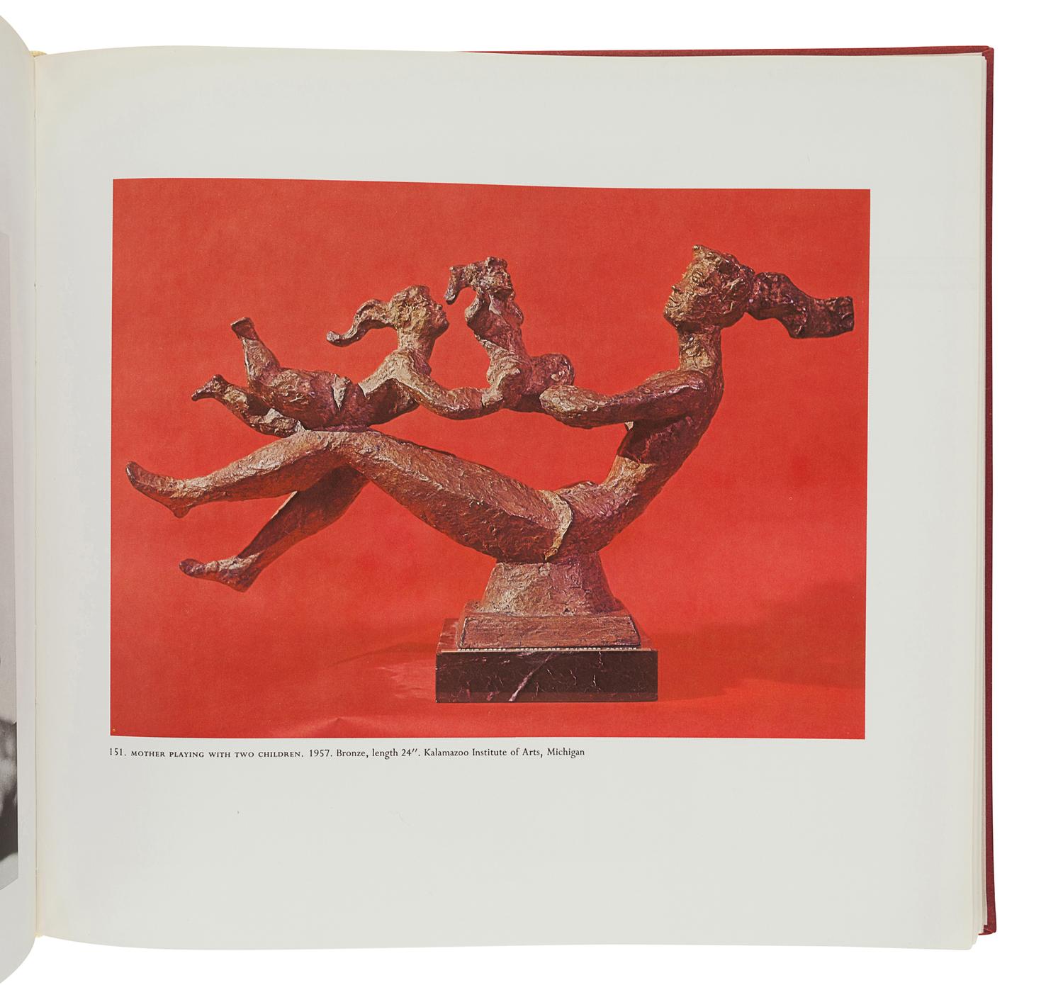 [GROSS, Chaim (1902-1991)]. GETLEIN, Frank. Chaim Gross. Harry N. Abrams, Inc., 1974.