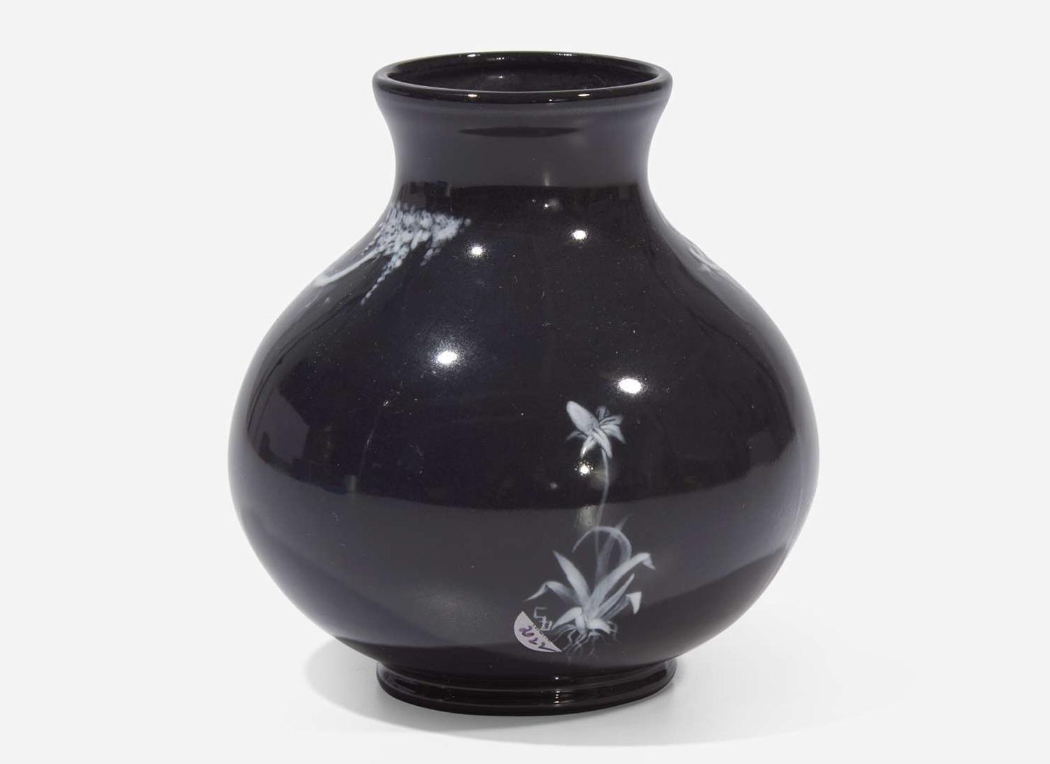 A Wedgwood Pâte-sur-Pâte Vase, UK, circa 2000